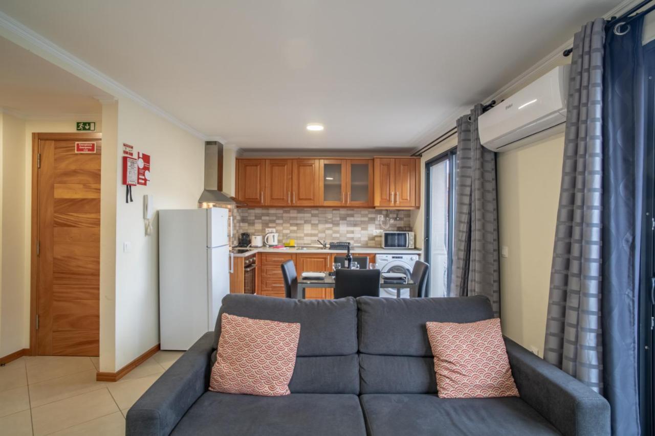 Vista Vieira Apartments Фуншал Екстериор снимка